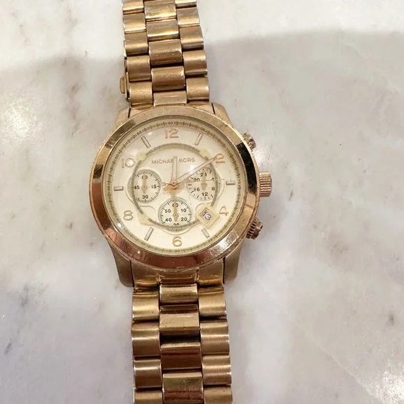 MICHAEL KORS Gold Runway Chronograph Watch - Picture 2 of 14